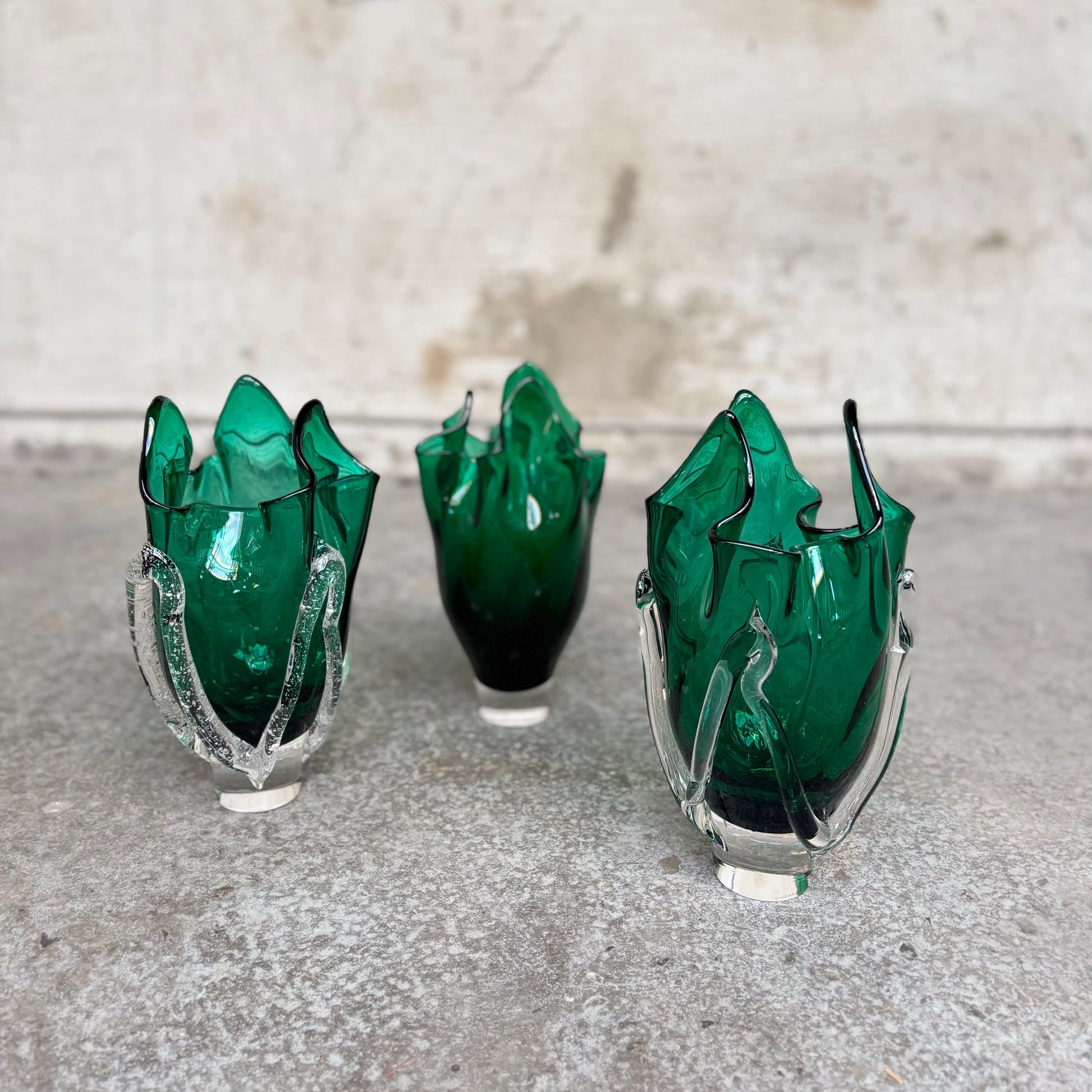 Kodanska Faith Vase 01 Art Vase Green W/Sand Art