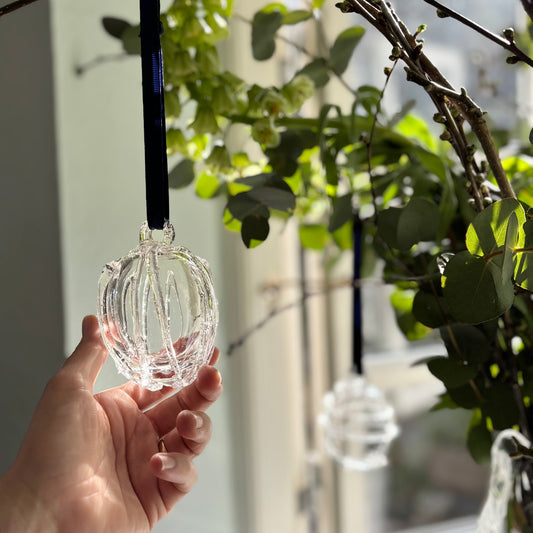 Kodanska Seasons in Glass Ornament Ornament Clear w. Sand Art DK